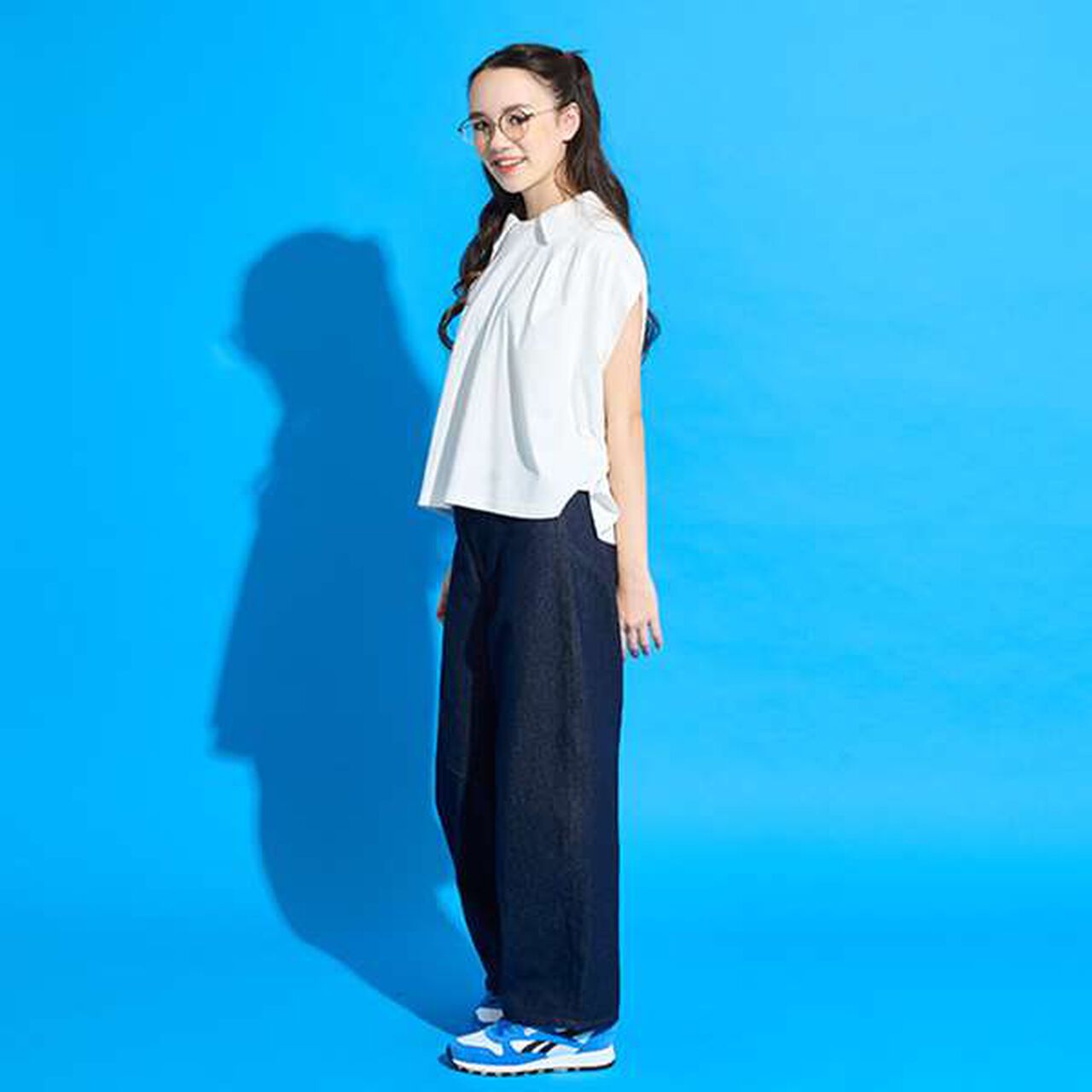 [AMI] Belted Barrel Silhouette Pants,Light blue, large image number 2