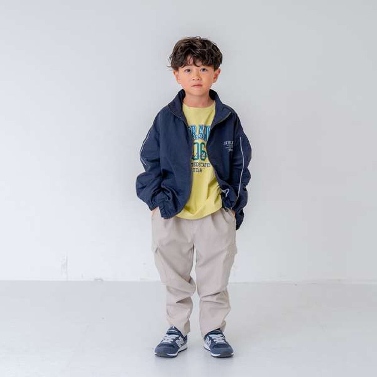 Reflective Windbreaker,Ivory, large image number 18