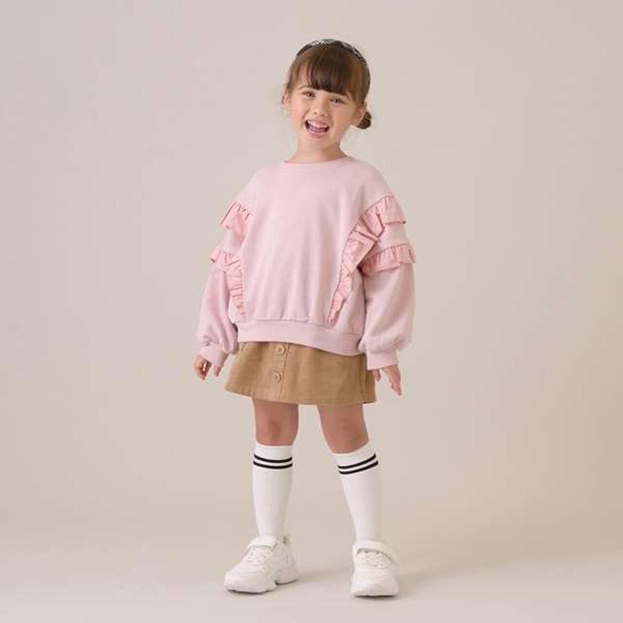 Pilling-Resistant Frill Sweatshirt,Milky white, large image number 19