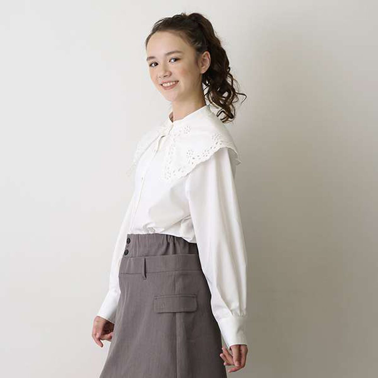 [AMI] Cutwork Embroidery Big Collar Blouse,, large image number 2