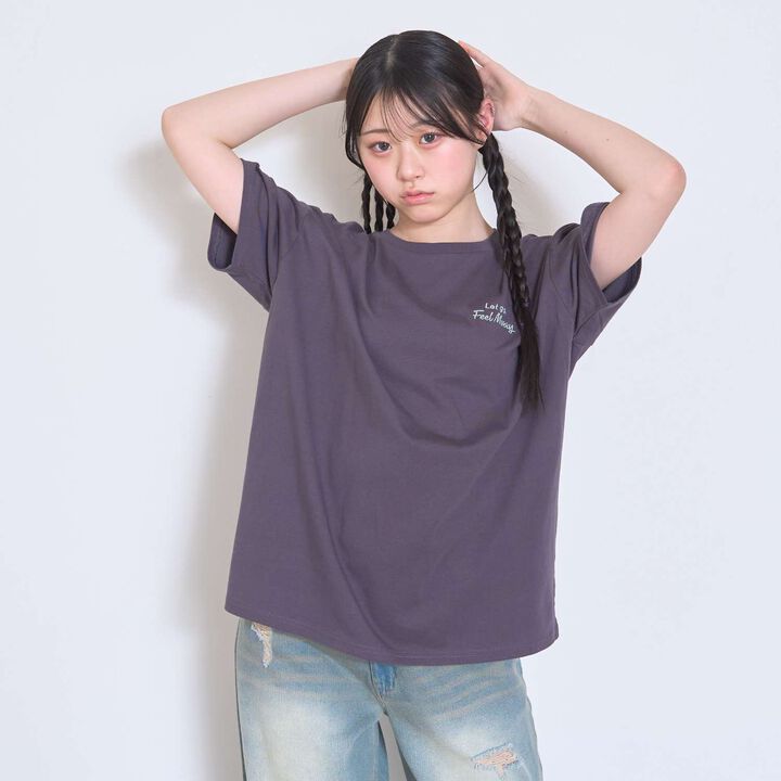 Hood Motif Loose Embroidered Short Sleeve T-Shirt,Smoke white, medium image number 10