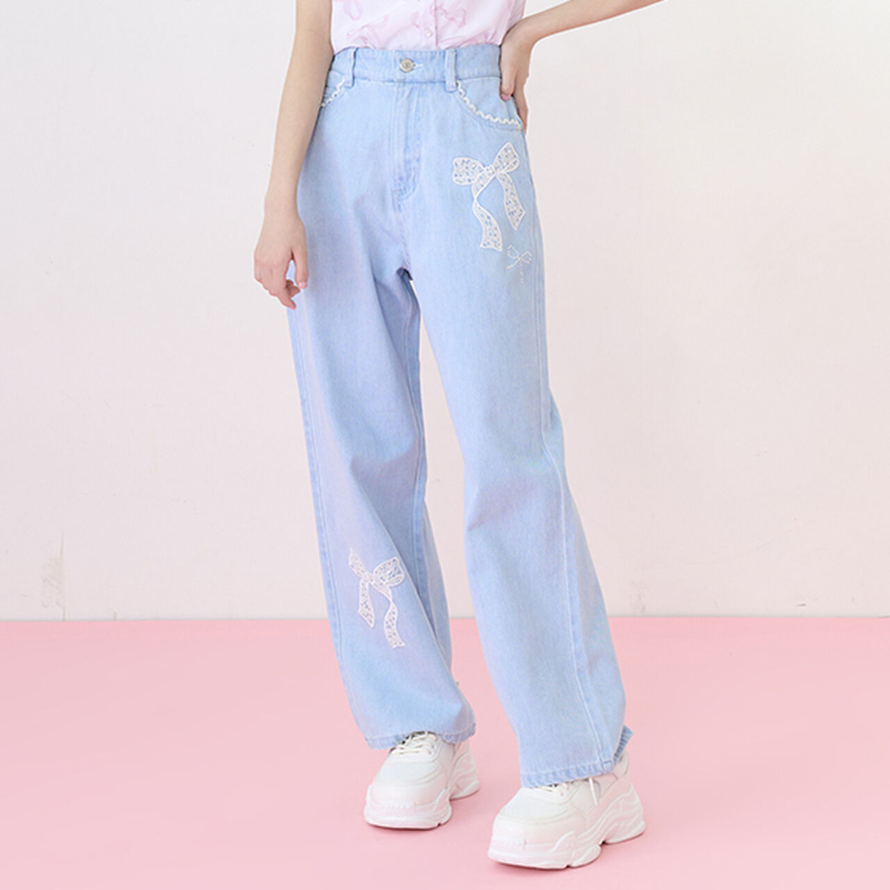 Lace Appliqué Slim Fit Loose Straight Denim Pants,Light blue, large image number 0