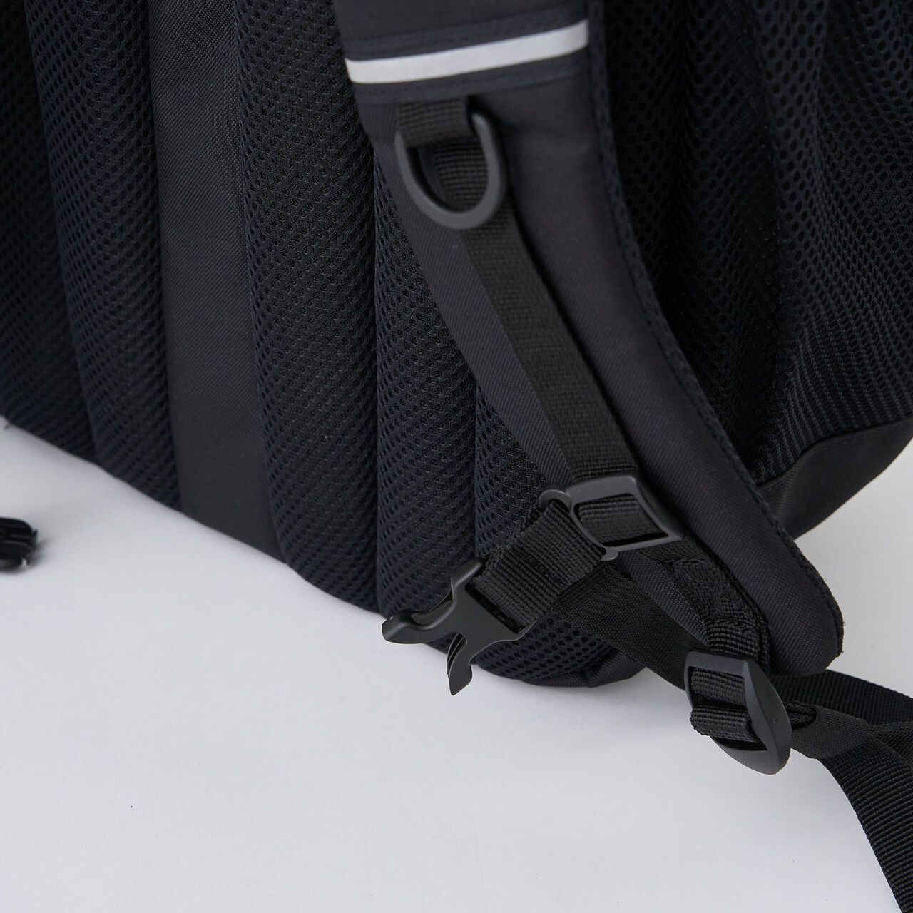 32L Lightweight Water-Repellent Bucket-Style School Backpack,Black, large image number 18