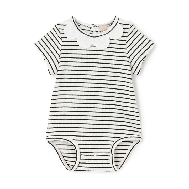 Short-Sleeve Scallop Trim Romper,Black, medium image number 0