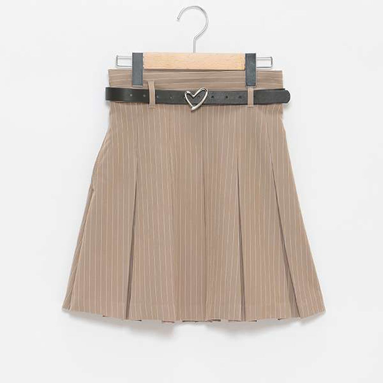 Pleated Skirt with Heart Buckle Belt (with Spats),Beige, large image number 13