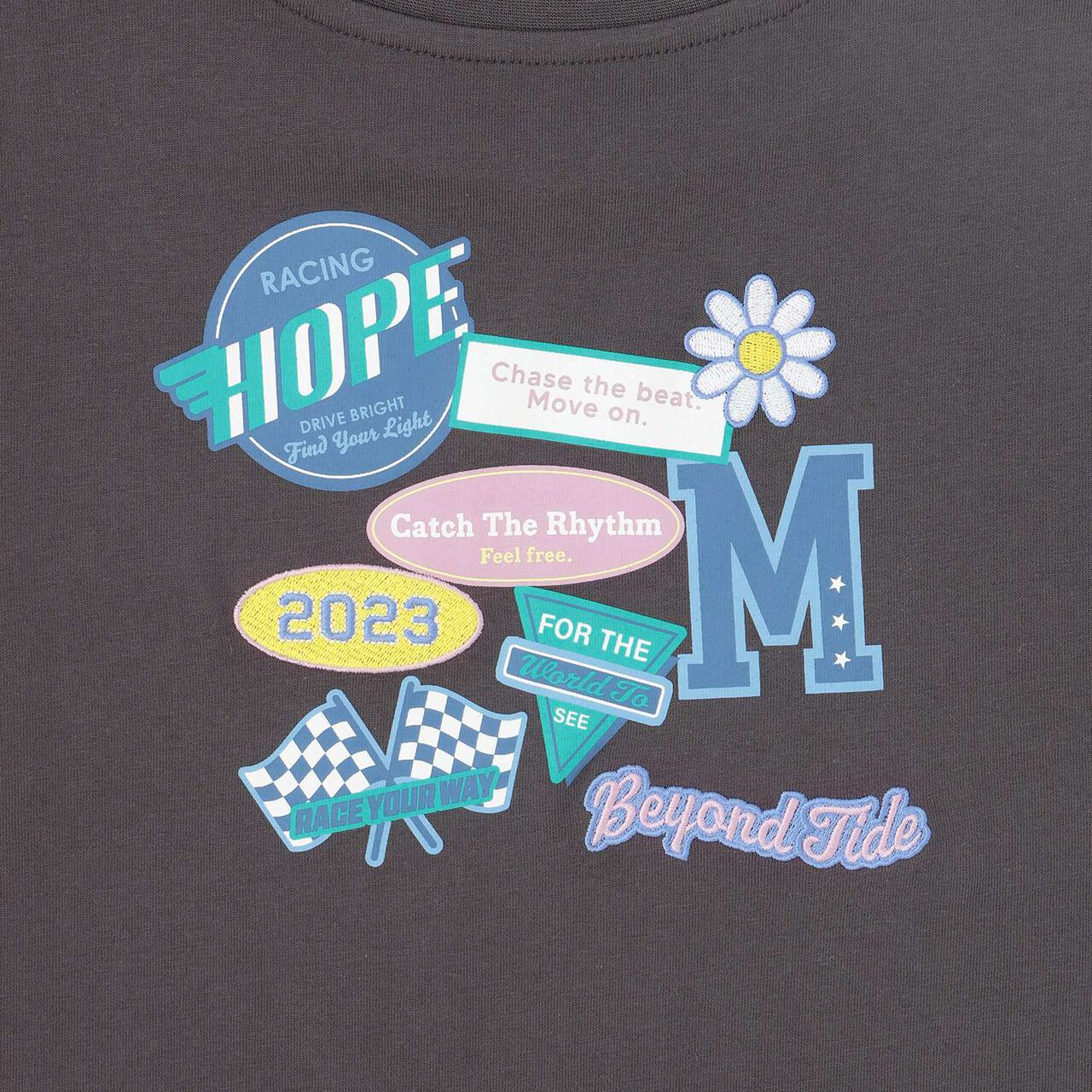 Loose Short Sleeve T-Shirt with Back Patch,Charcoal gray, large image number 22