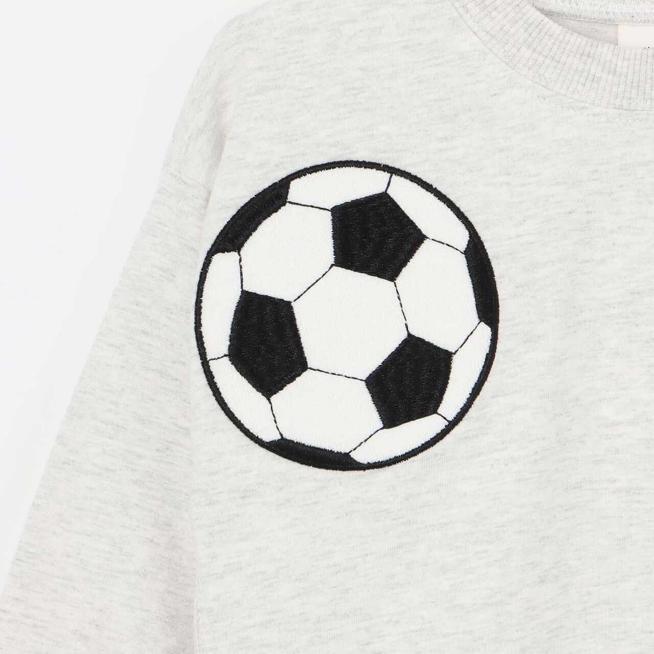 Ball Appliqu&eacute; Long-Sleeve T-Shirt,Smoke white, large image number 9