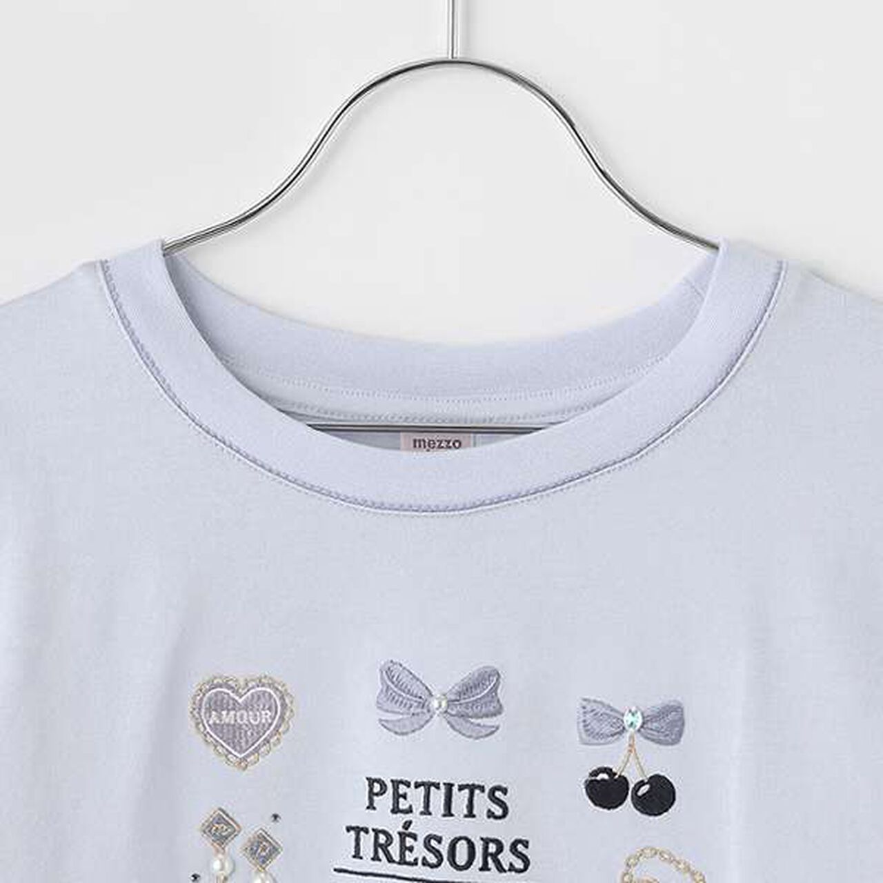 Antibacterial Deodorant Accessory Motif Long-Sleeve T-Shirt,Off white, large image number 2