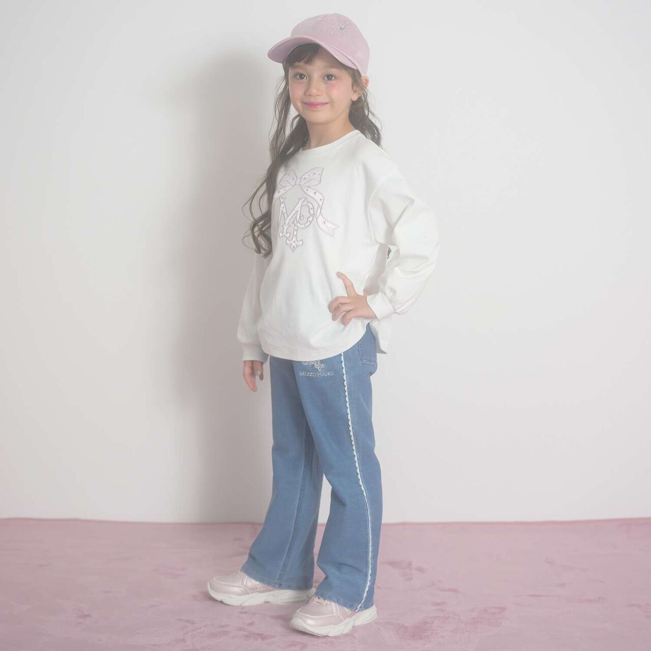 Ribbon Logo Appliqu&eacute; Long-Sleeve T-Shirt,Blue, large image number 1