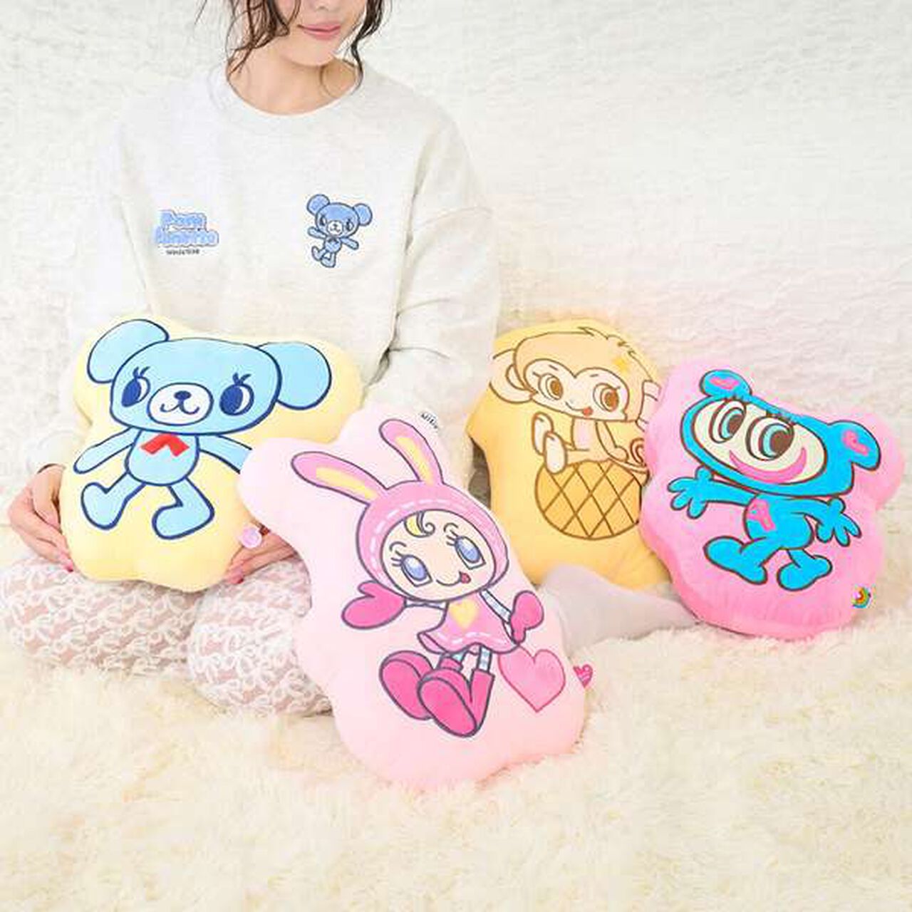 Lucky Die-Cut Cushion,Yellow, large image number 6