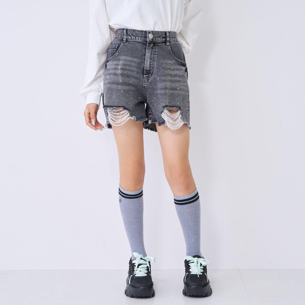 [LTXC] Sparkling Distressed Denim Shorts,Gray, large image number 4