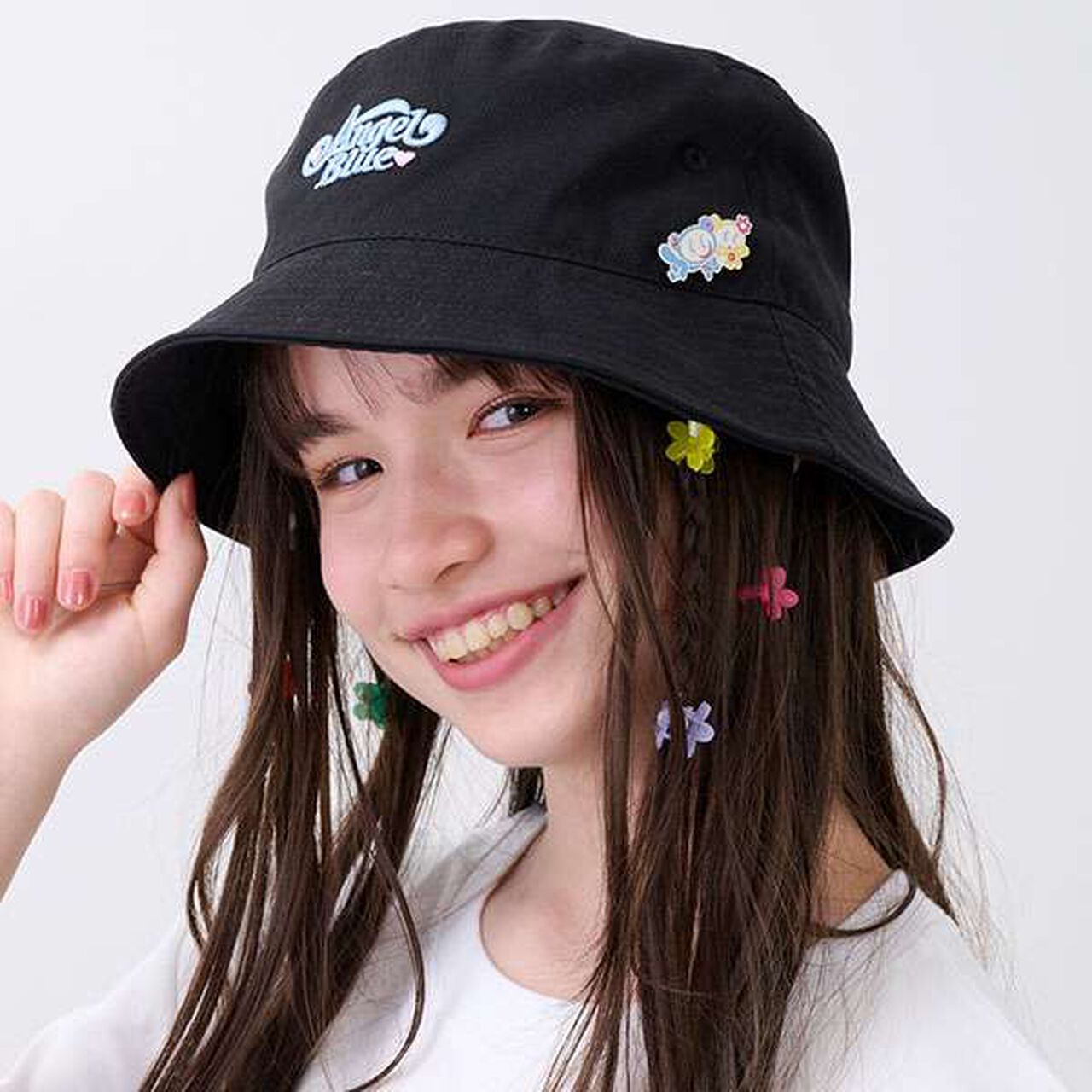 Mr. Nakamura Bucket Hat (with Pin Badge),Black, large image number 1