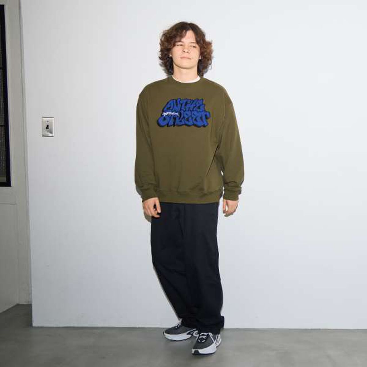 Anti-Pill Appliqué Sweatshirt,Navy, large image number 4