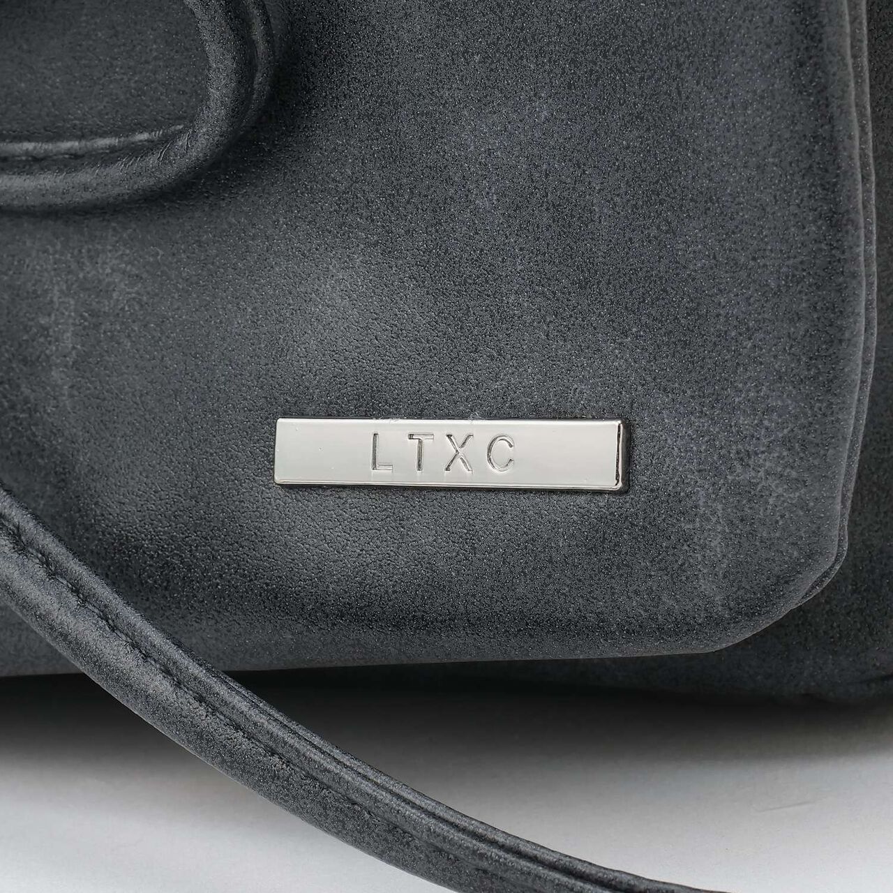 Faux Leather Ribbon Shirred Shoulder Bag,Ivory, large image number 10