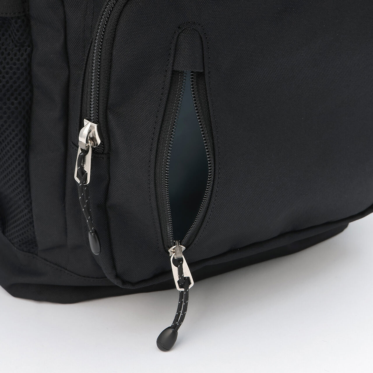 32L Lightweight Water-Repellent Bucket-Style School Backpack,Black, large image number 13