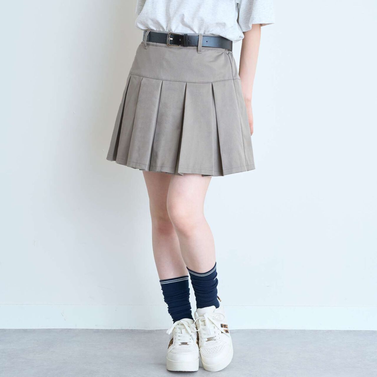 [Easy Care] Pleated Skirt with Belt,Black, large image number 11