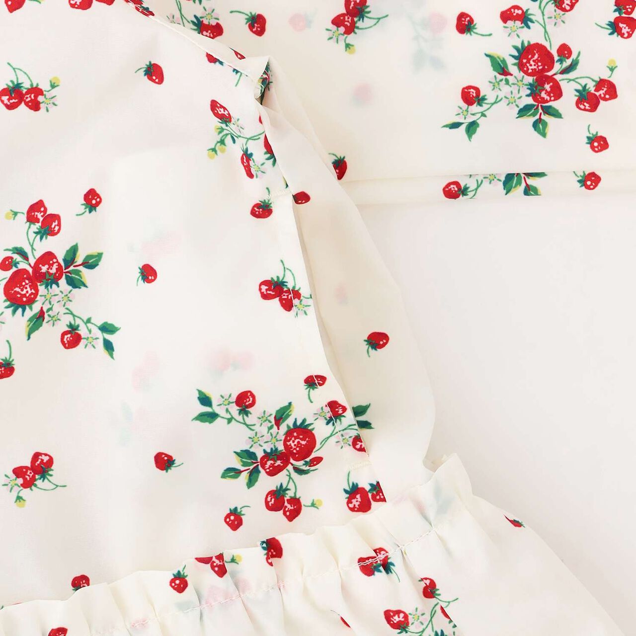 Wild Strawberry Raincoat,Pearl white, large image number 4