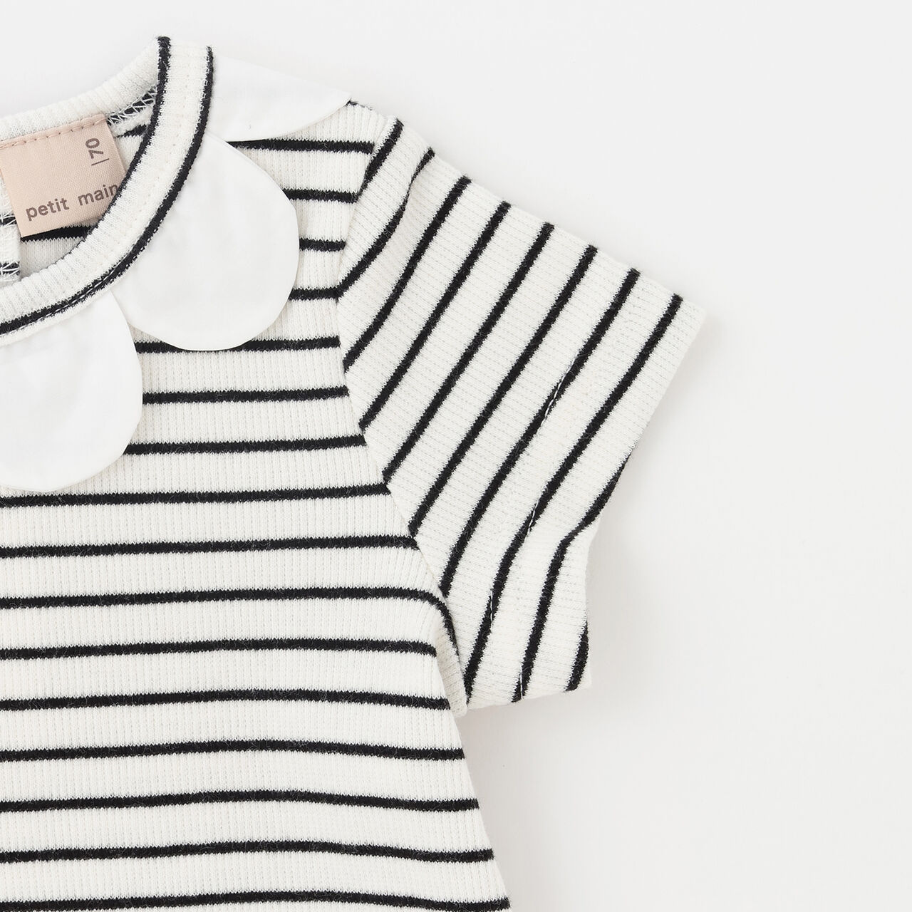 Short-Sleeve Scallop Trim Romper,Black, large image number 7