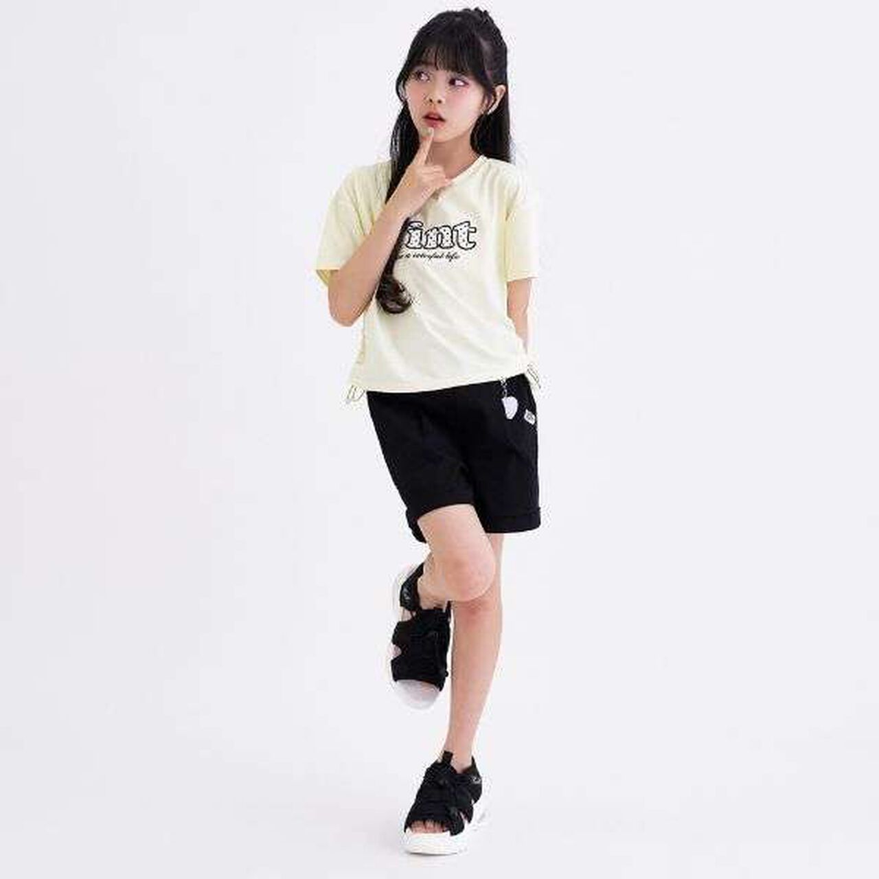 [Cool Touch] Side Drawstring Appliqu&eacute; Short-Sleeve T-Shirt,Off white, large image number 2