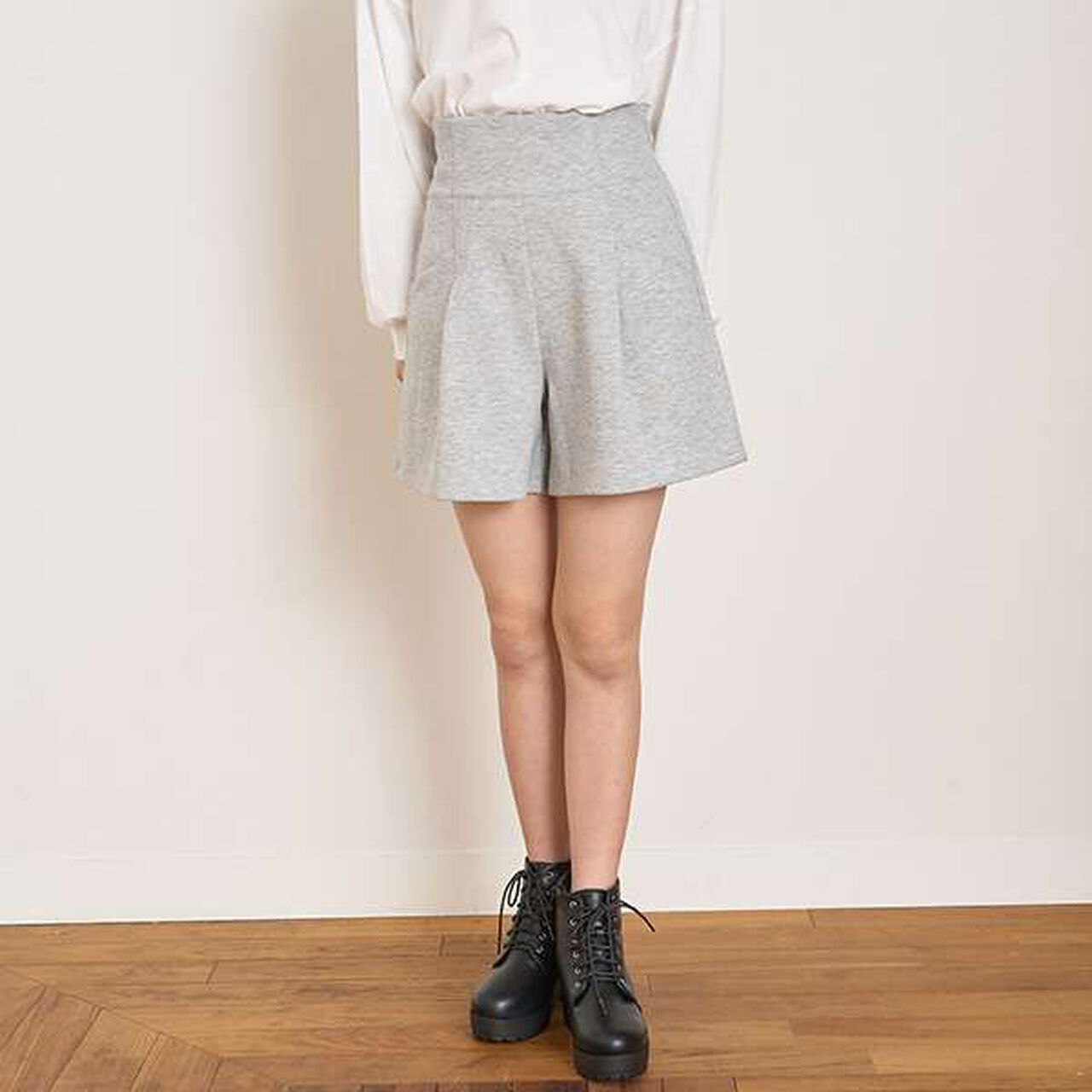Cut High-Waist Shorts,Gray, large image number 0