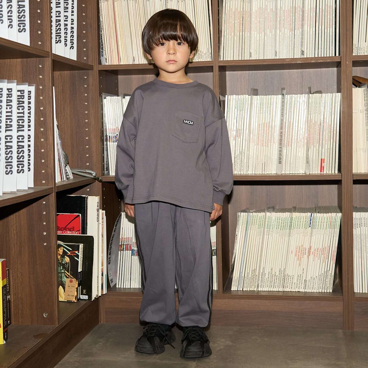 [MNCM] [Coordinatable Setup] [Kaiteki Tenjiku] Oversized Silhouette Side Line Pants,Dark brown, large image number 24