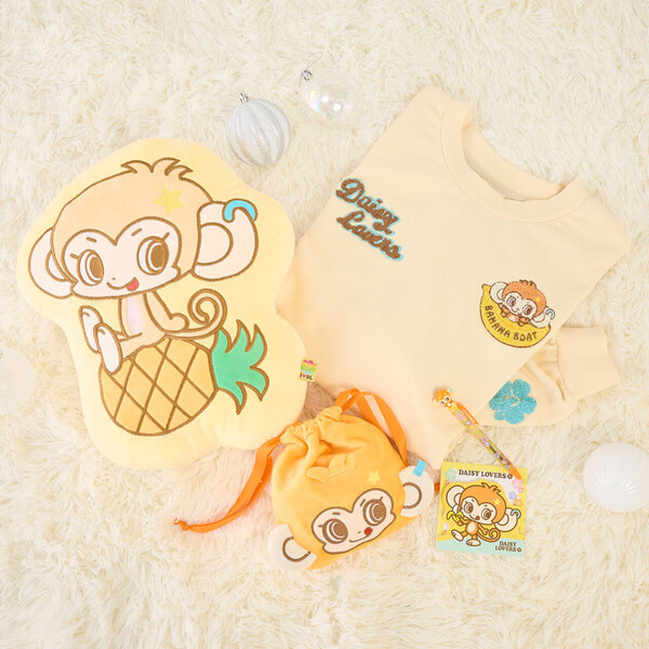 Lucky Sagara Embroidery Sweatshirt,Cream, large image number 7