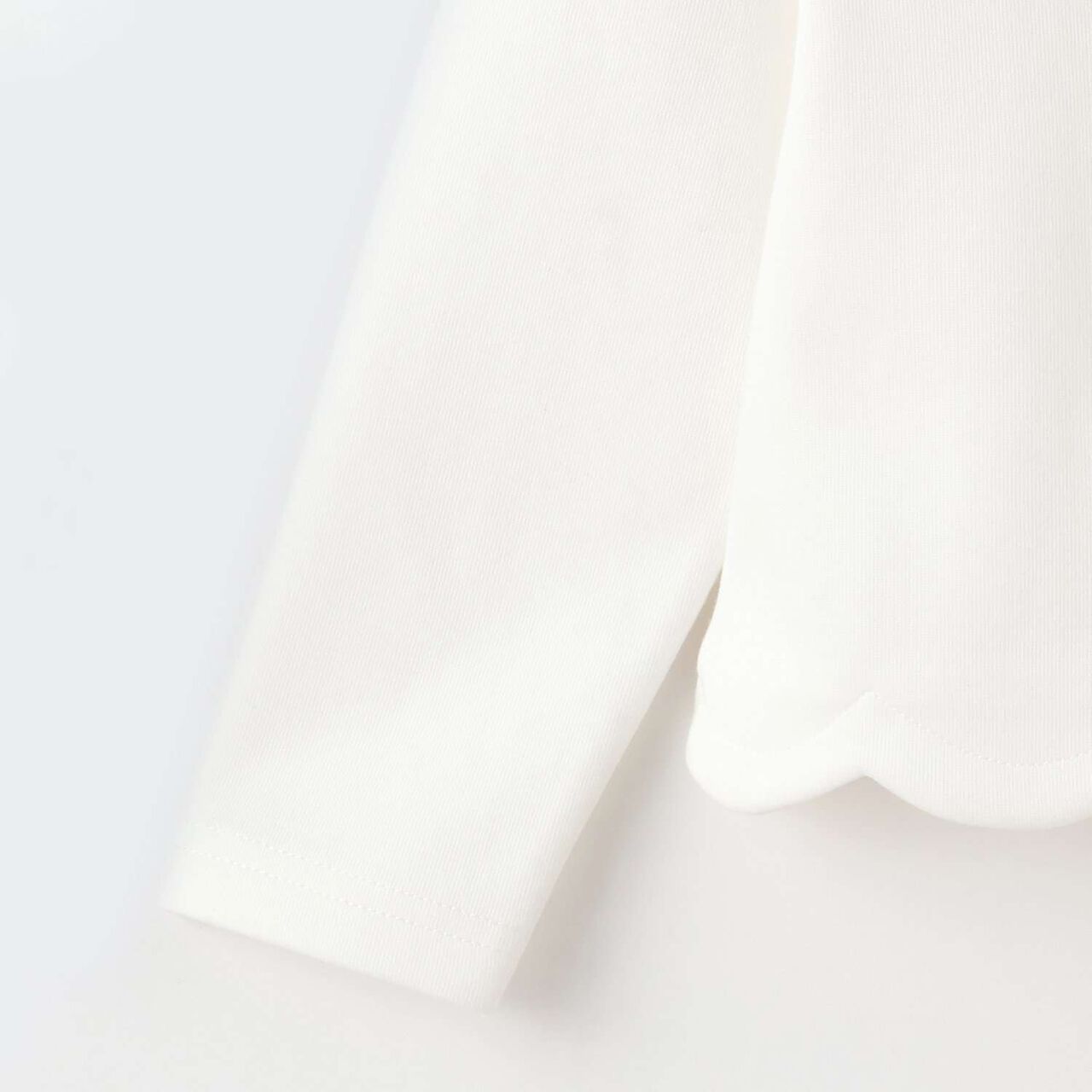 My Melody / Kuromi Web Exclusive Scalloped Hem Sweatshirt,Off white, large image number 5