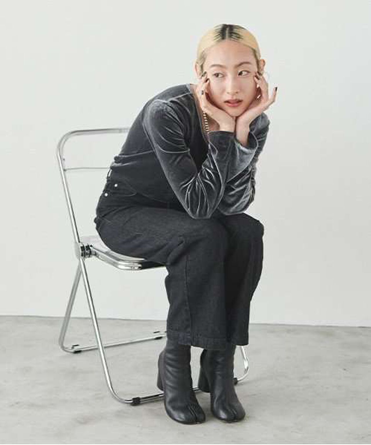 Velour Sequin Pullover,Blue gray, large image number 15