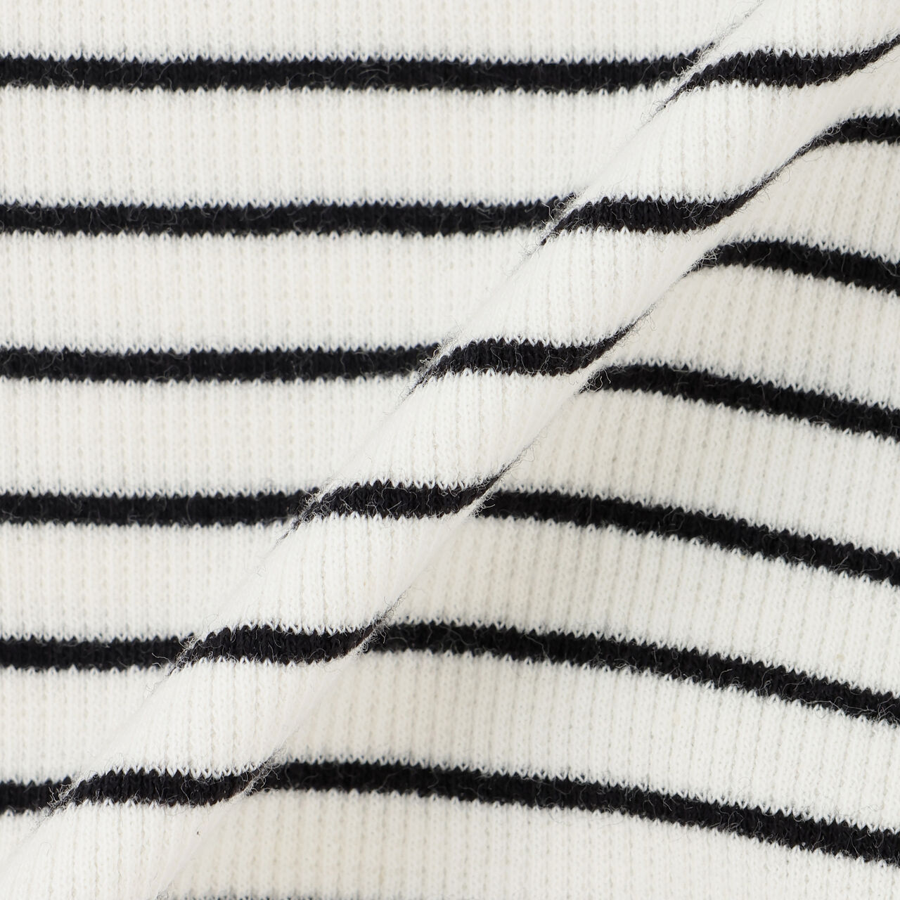 Short-Sleeve Scallop Trim Romper,Black, large image number 9