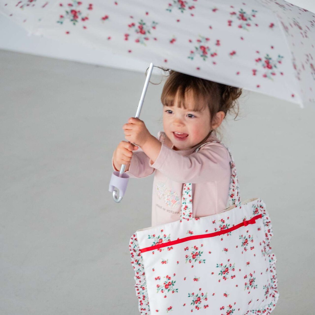 Wild Strawberry All-Weather Folding Umbrella [Light Blocking, Heat Shielding, Shielding],Pearl white, large image number 12