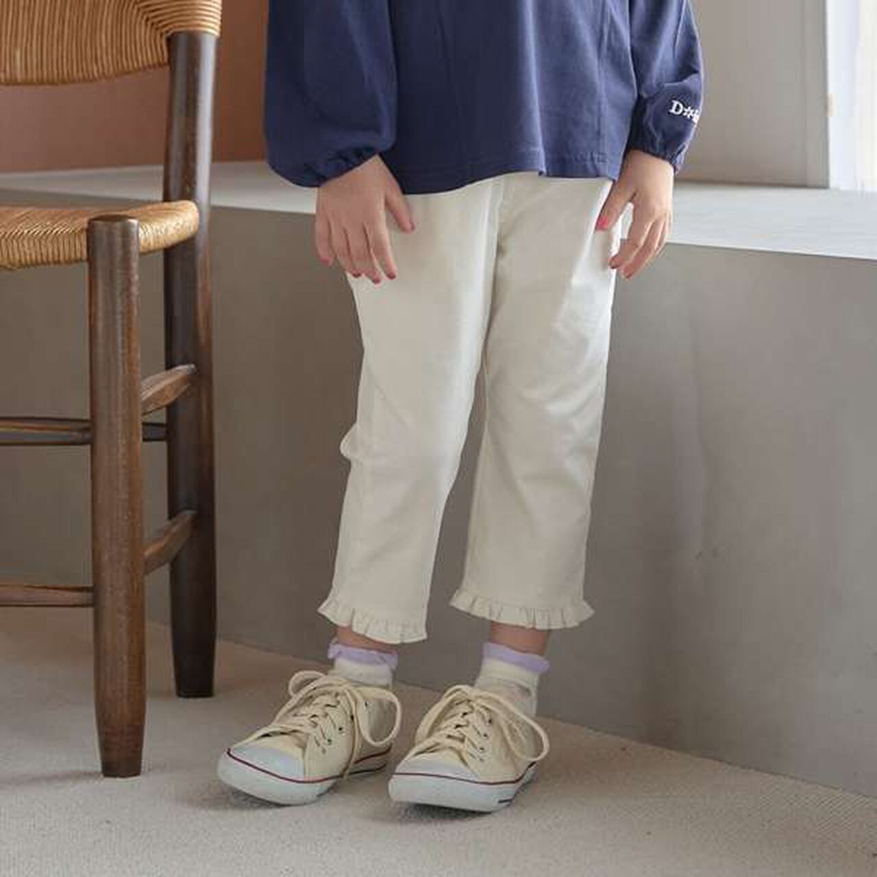 Chibi Frill Stretch Capri Pants,Ivory, large image number 0