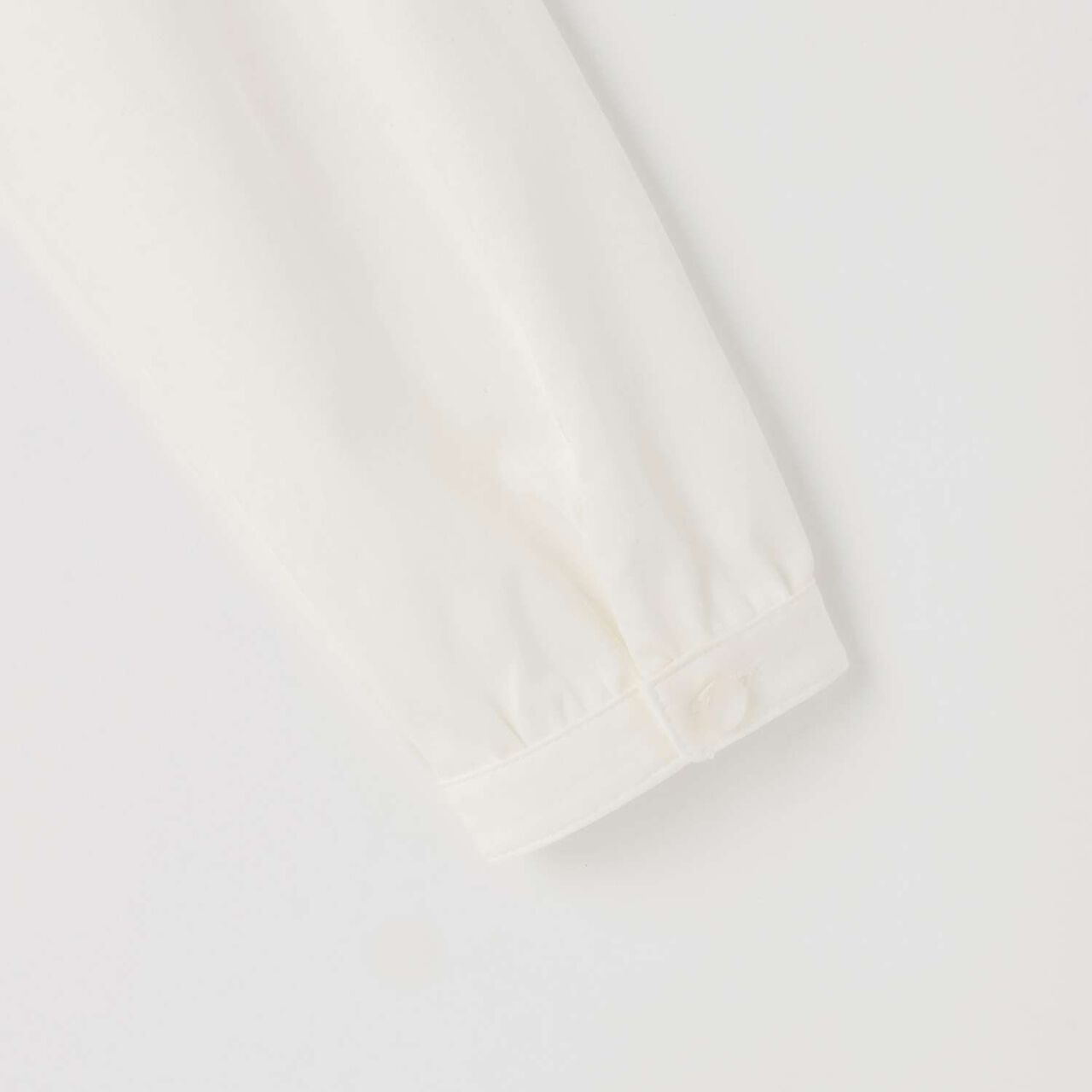 [Graduation Attire] [Anti-Stain Finish] Round Collar Cut Blouse,Off white, large image number 4