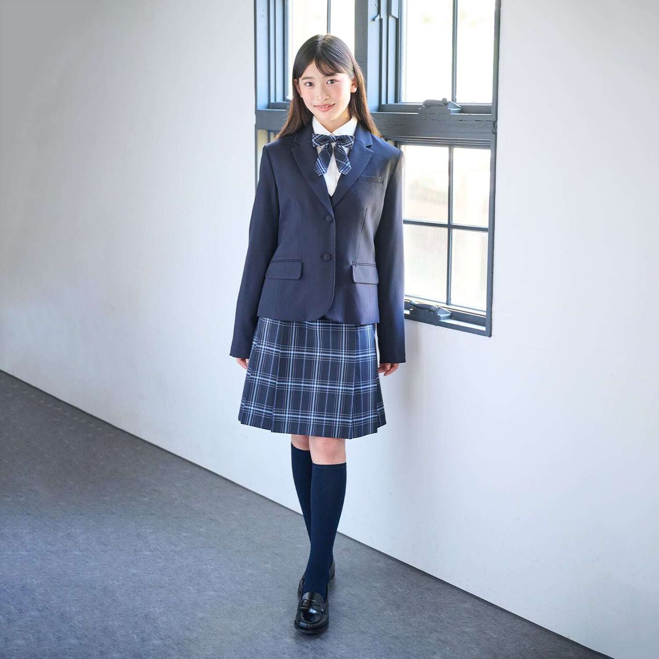 [Graduation Attire] Embroidered Logo Knee-High Socks,Deep red, large image number 10