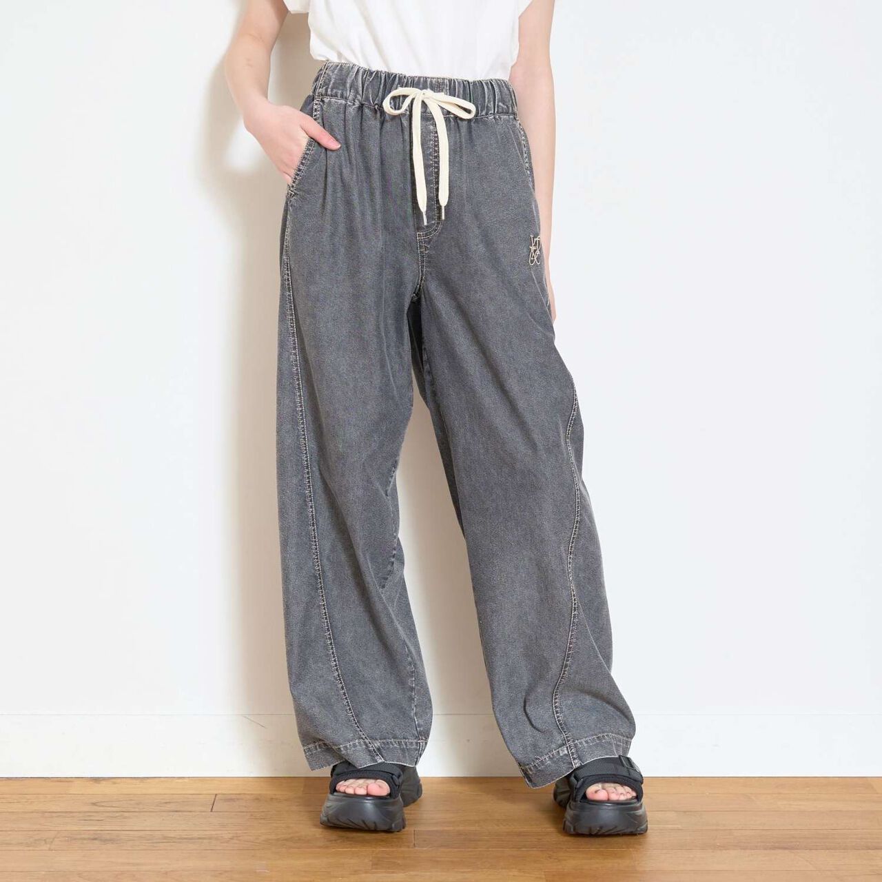 [Cool Touch] Summer-Ready Easy Pull-On Pants,Gray, large image number 3