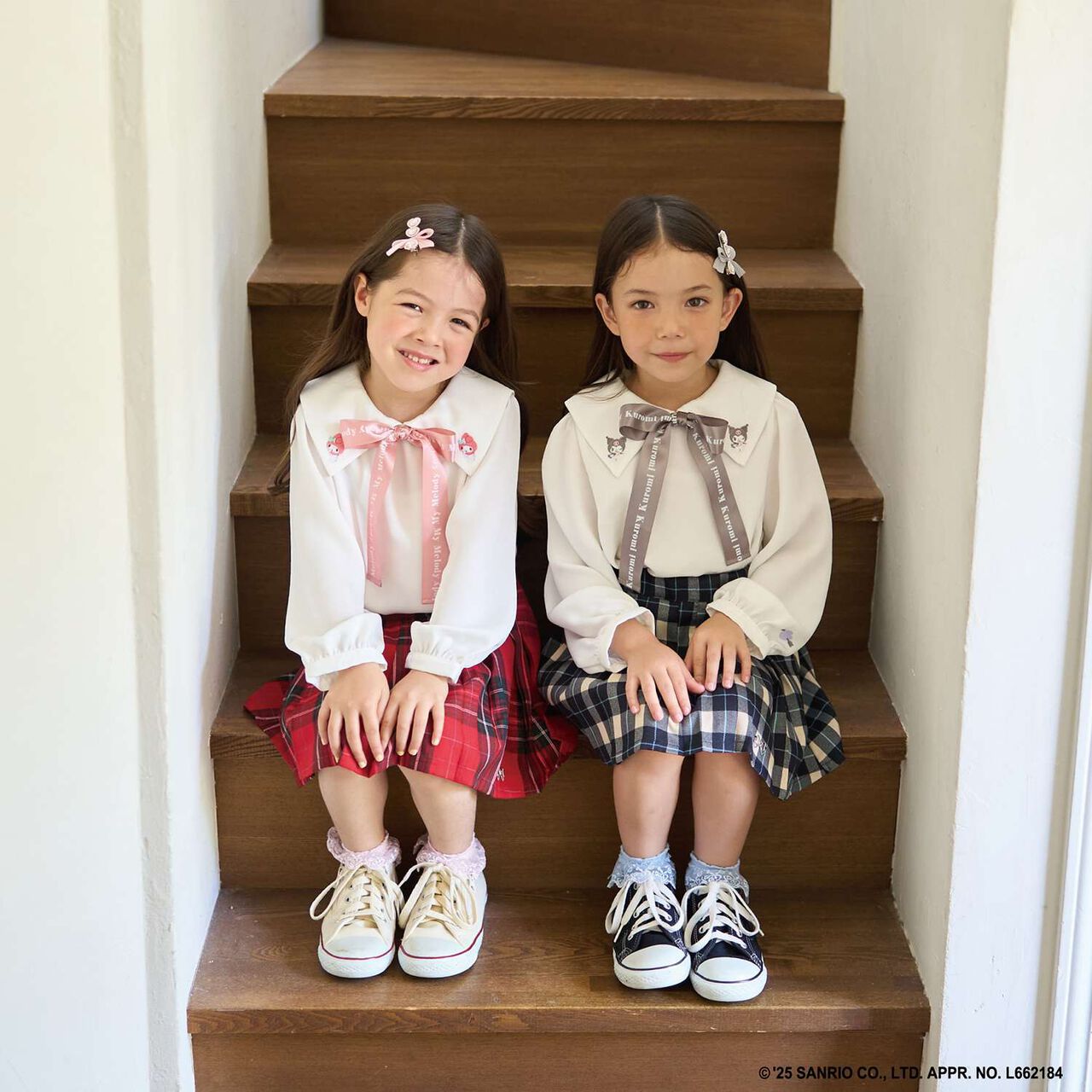 Sanrio Characters Bow Tie Blouse,Black, large image number 33