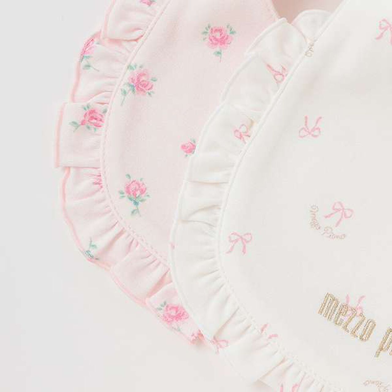 Ribbon & Rose Pattern Bib and Socks Set [Box Included],Light pink, large image number 4