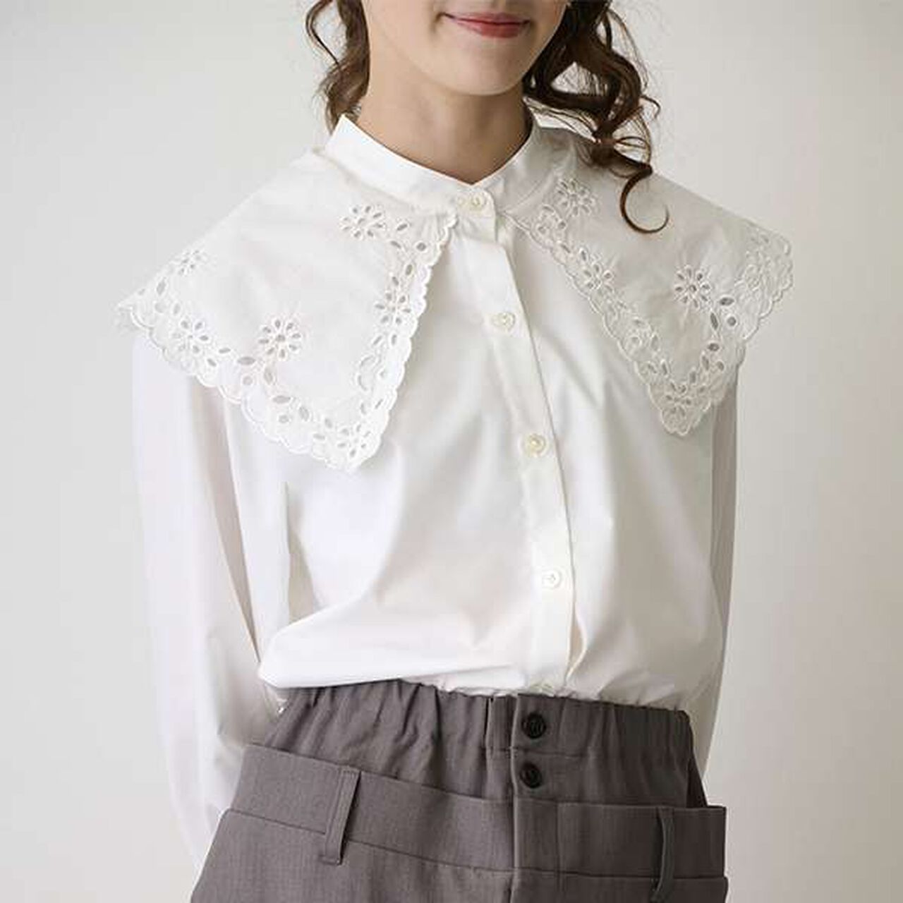 [AMI] Cutwork Embroidery Big Collar Blouse,, large image number 19