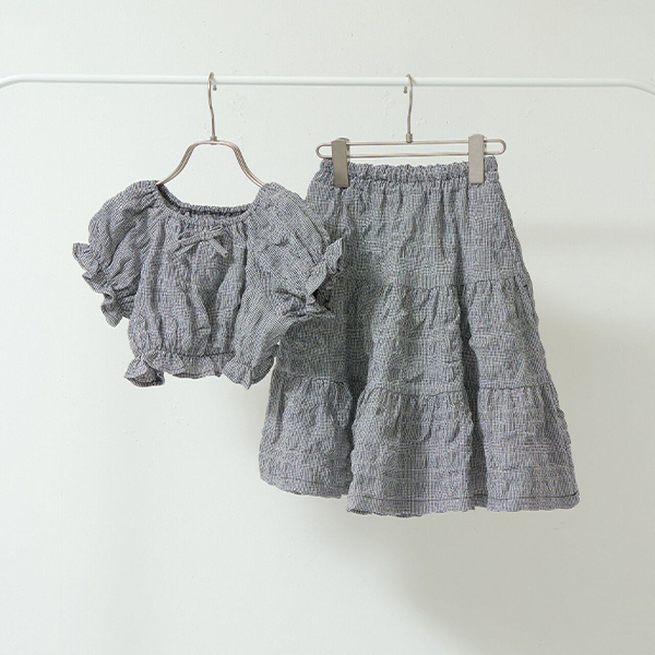 Front and Back Both OK! Blouse & Tiered Skirt Set,Light blue, large image number 6