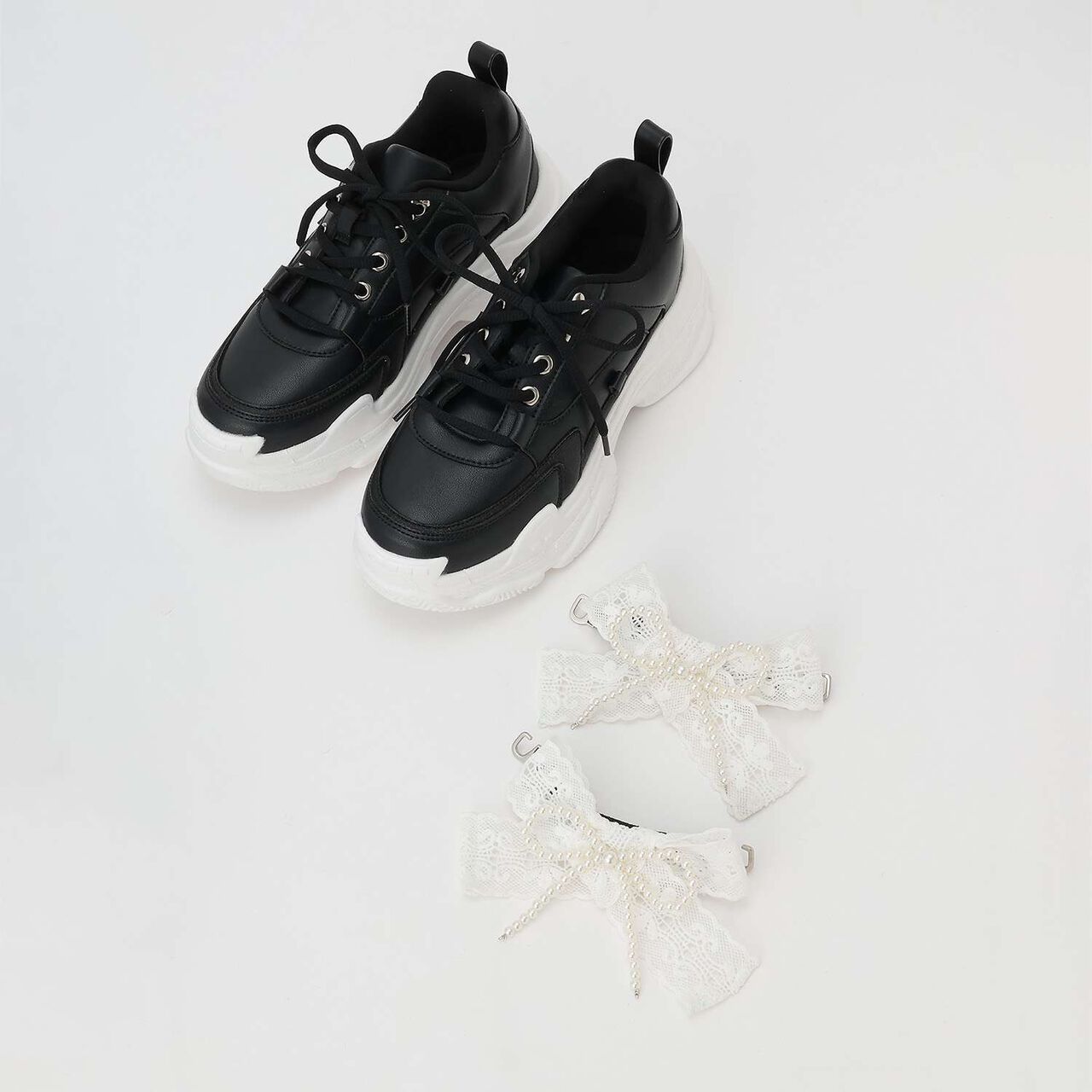 Pearl Lace Ribbon Dad Sneakers,Black, large image number 28