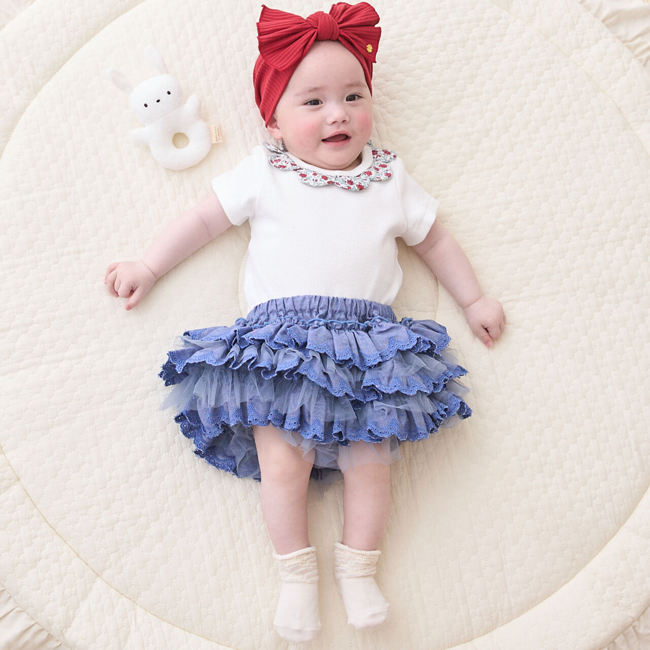 Short-Sleeve Scallop Trim Romper,Black, large image number 2