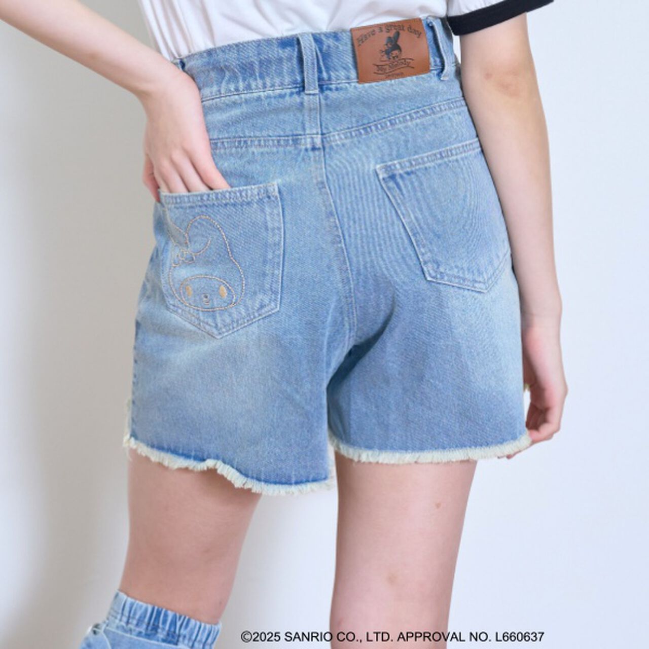 [My Melody & Kuromi] Distressed Shorts,Gray, large image number 6