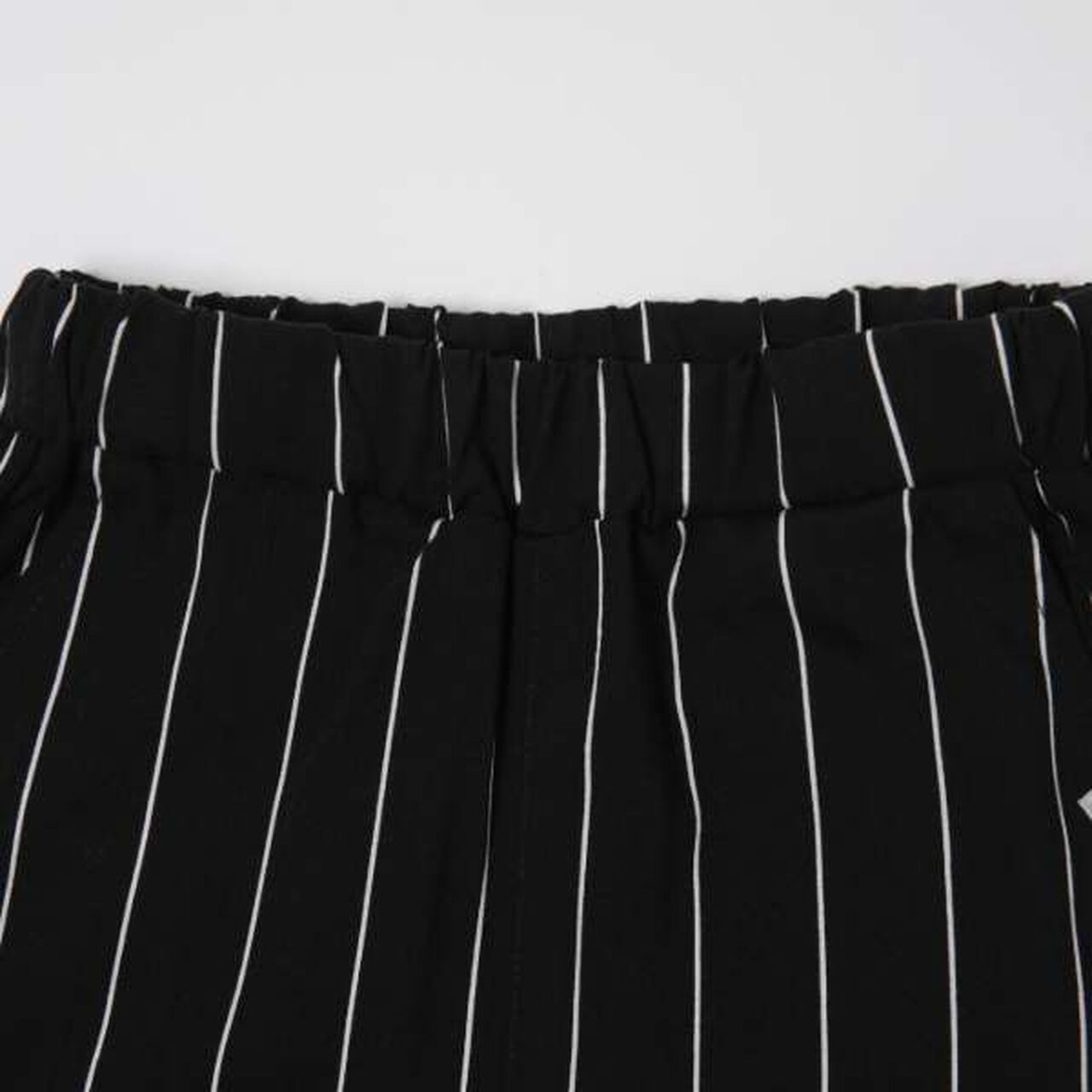 [Cool Touch] Relaxed One-Mile 7/8 Pants,Charcoal gray, large image number 7