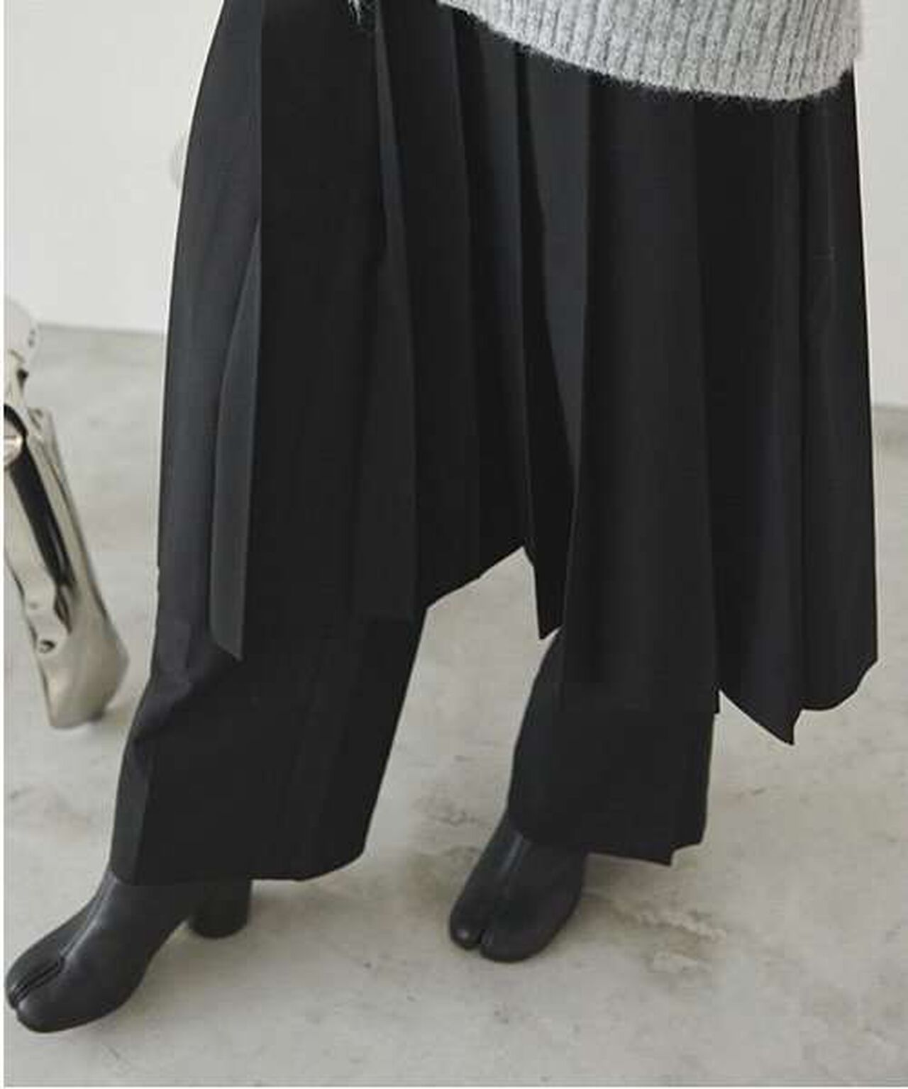 Semi-Wide Tuck Pants,Black, large image number 7